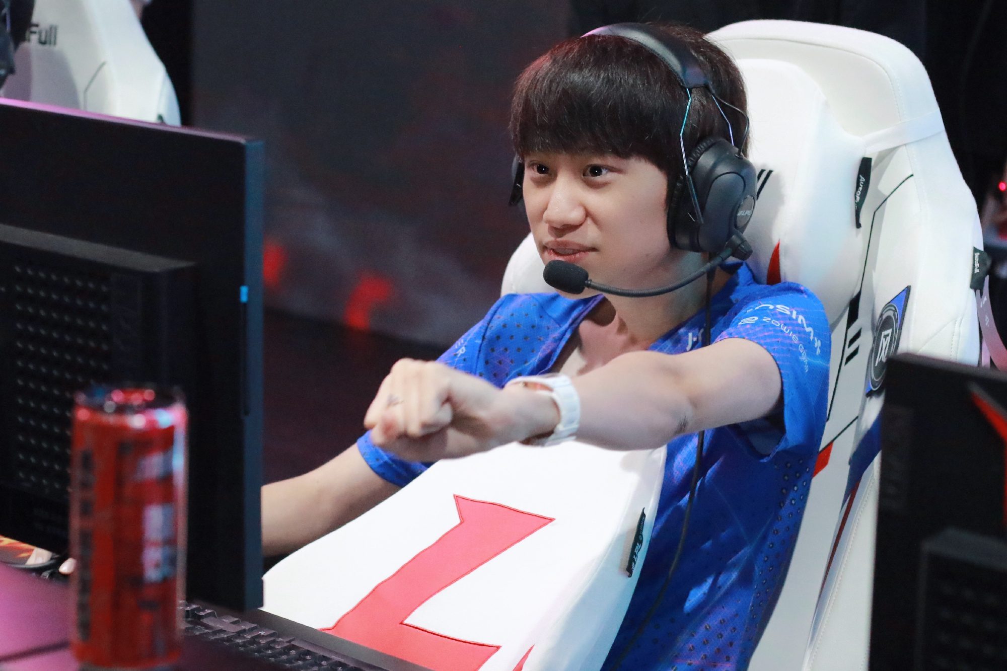 Doinb is certainly feeling very confident after the victorious debut
