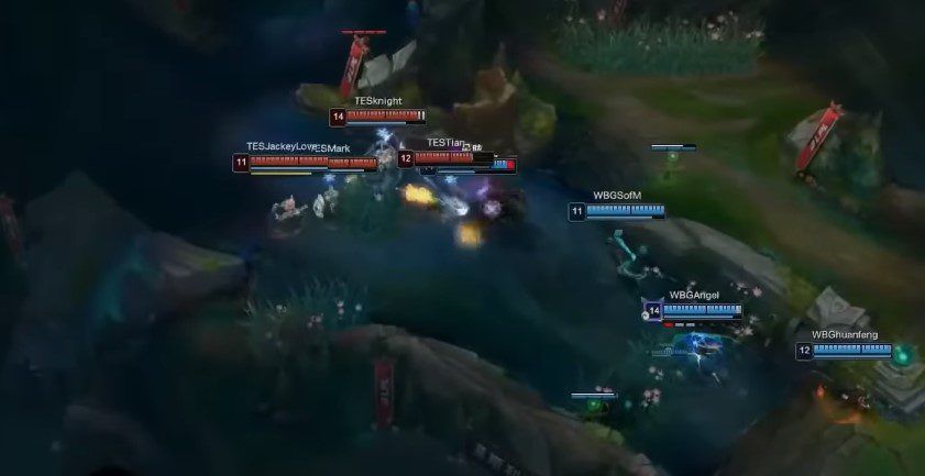 In addition to being targeted by opponents, TheShy also made many mistakes in various situations