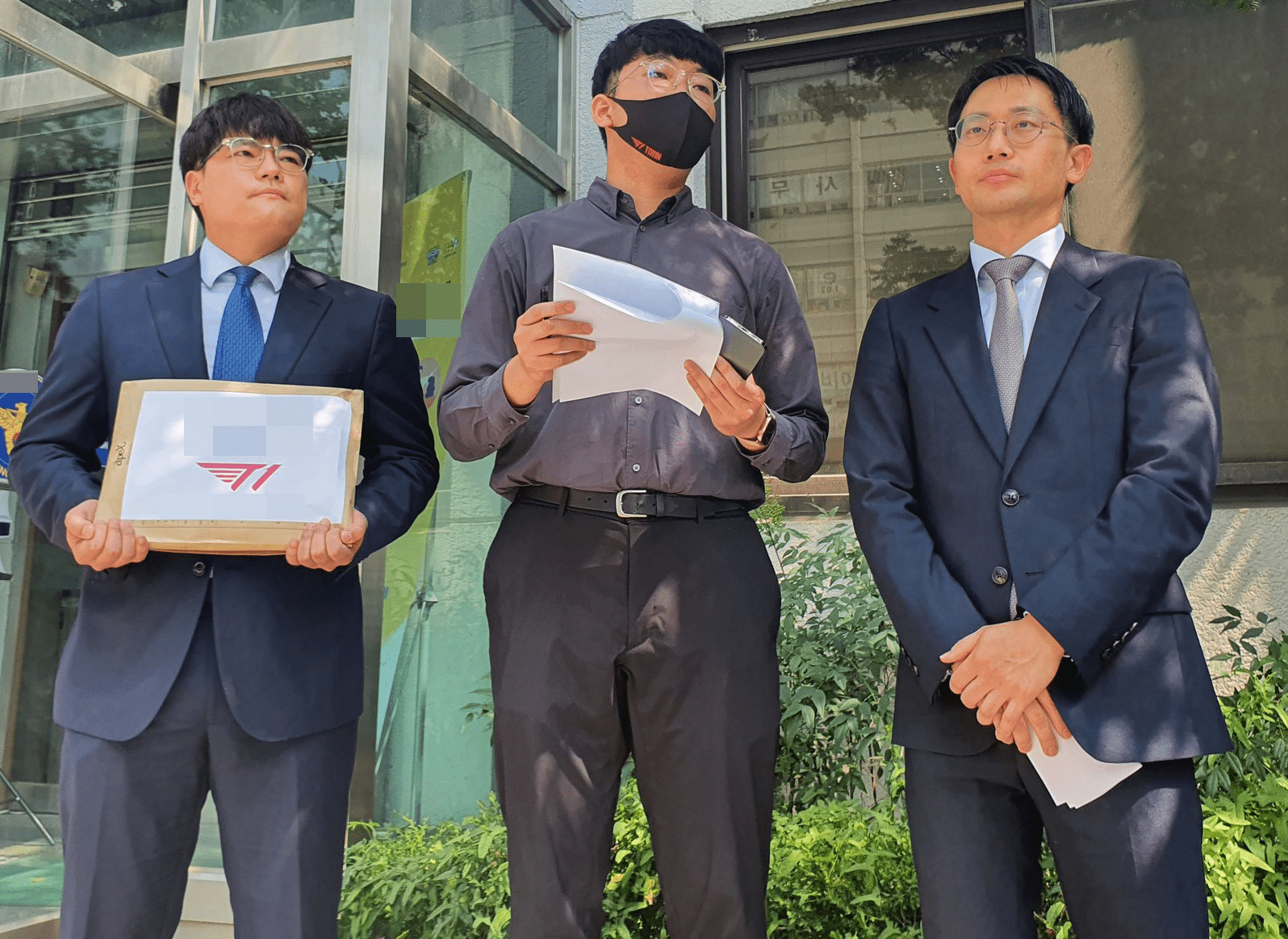 T1's legal department officially sued the netizens who set up a section to attack Faker