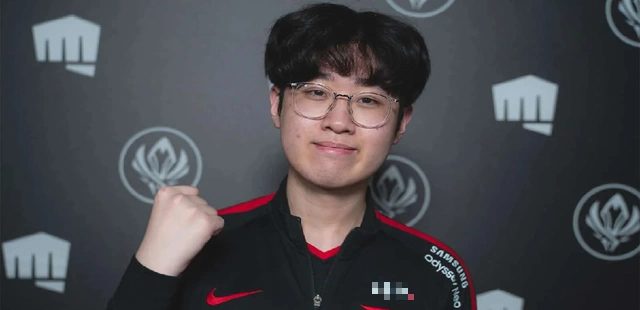 Zeus can be considered T1's main carry at this time