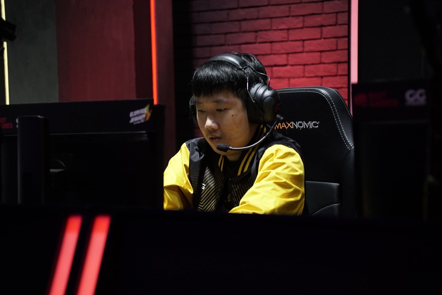 Kiaya frequently plays ranked matches on the Korean server and has previously held a very high rank