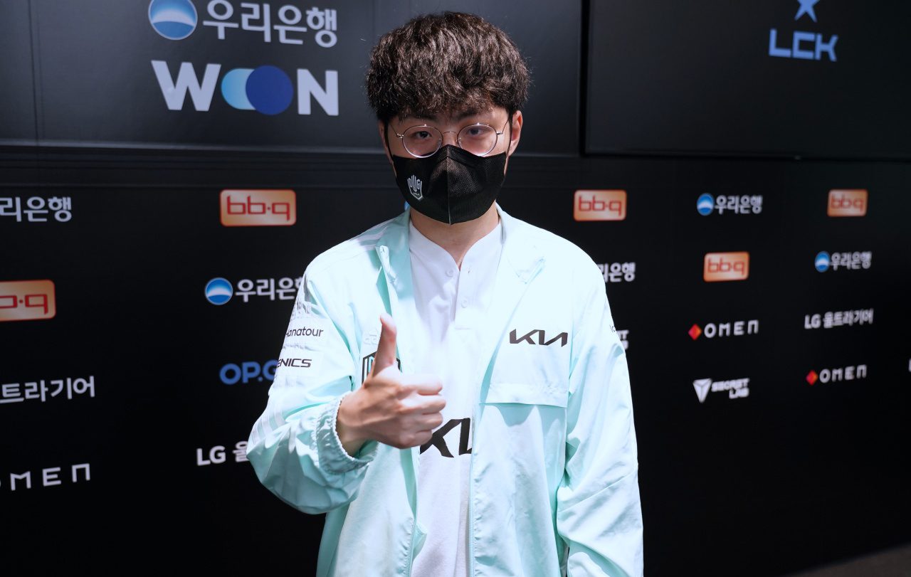 ShowMaker admits DK played too passively against Gen.G and T1