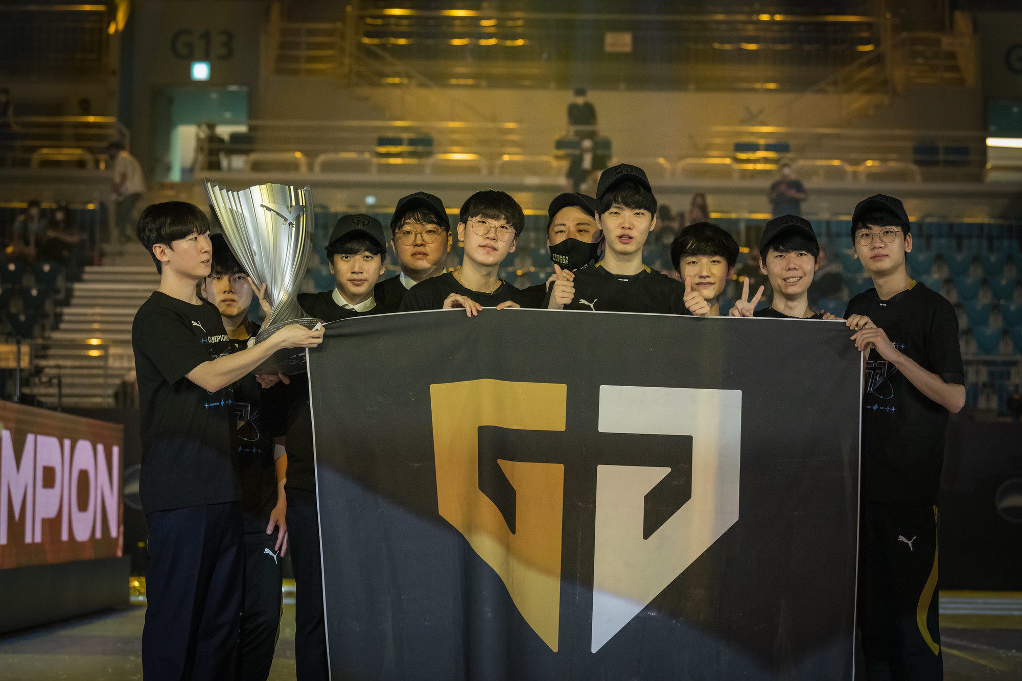 Gen.G is the reigning champion of the LCK Summer 2022 and is highly regarded at Worlds 2022