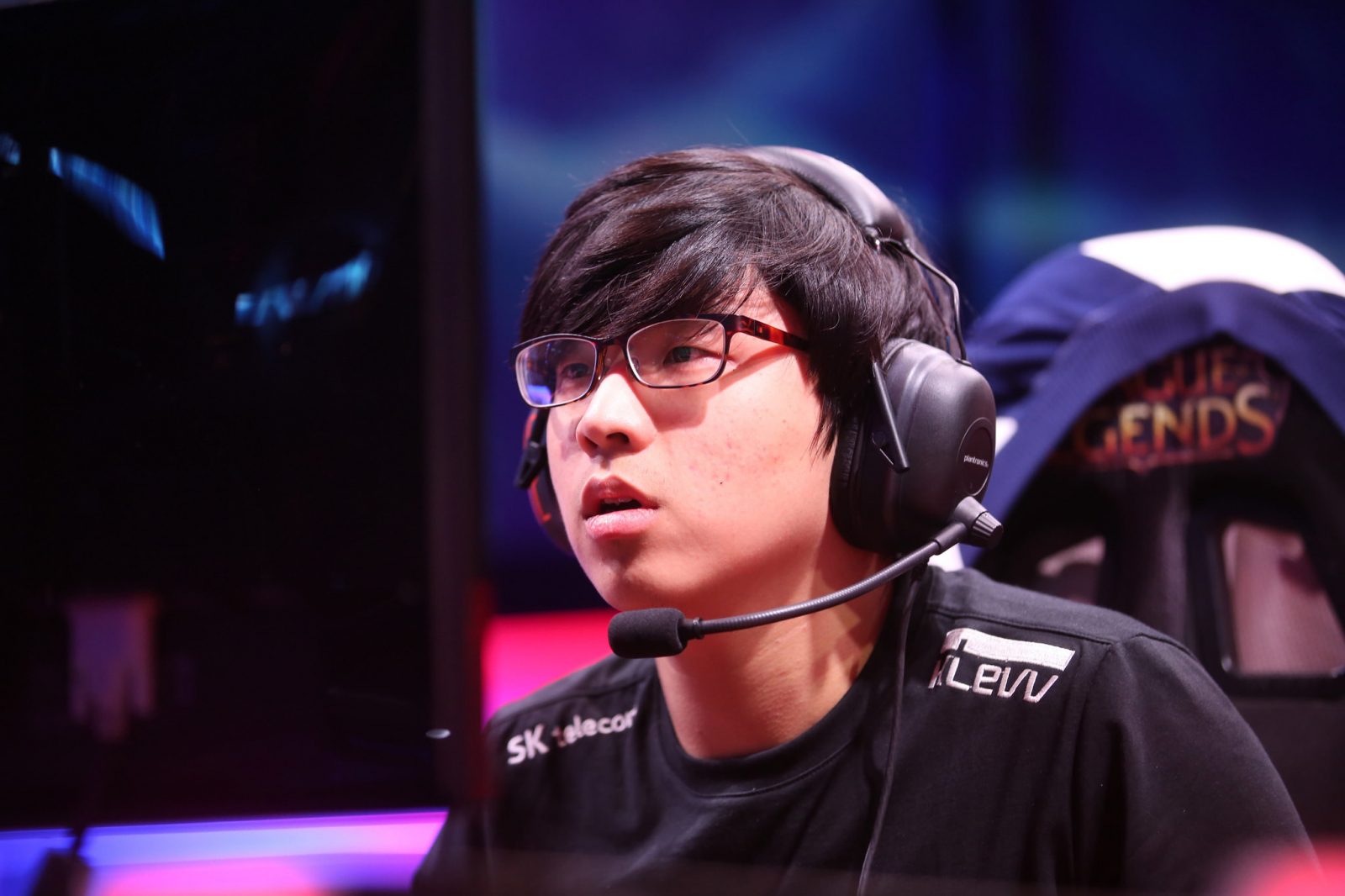 Bengi meets the requirements from T1 fans for coaching staff members