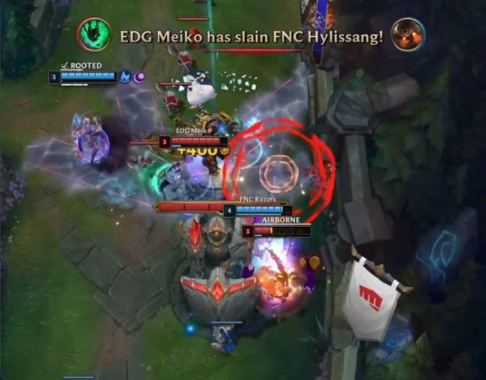Due to the game bug, Razork was not attacked by the turret despite dealing damage to Viper