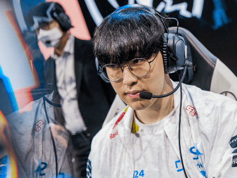 Zeka was one of the most outstanding players in the victory against EDG - source: LoL Esports