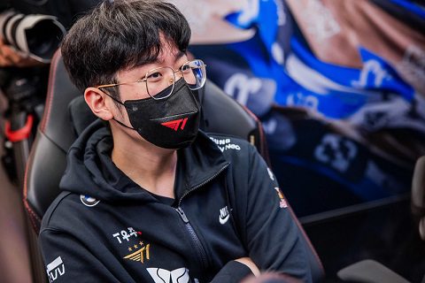 This is only Zeus's first official Worlds appearance