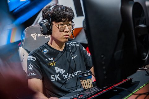 Zeus is the player who only uses attack champions in this year's tournament