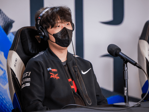 JDG could not secure a victory against T1 - source: LoL Esports