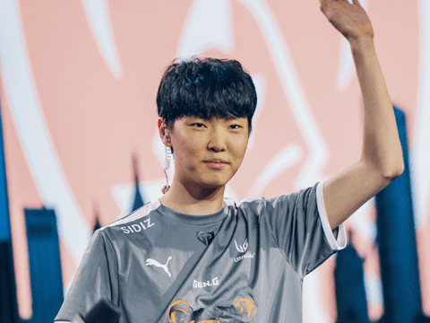 Chovy seems very eager to win the world championship title with Gen.G - source: LoLEsports