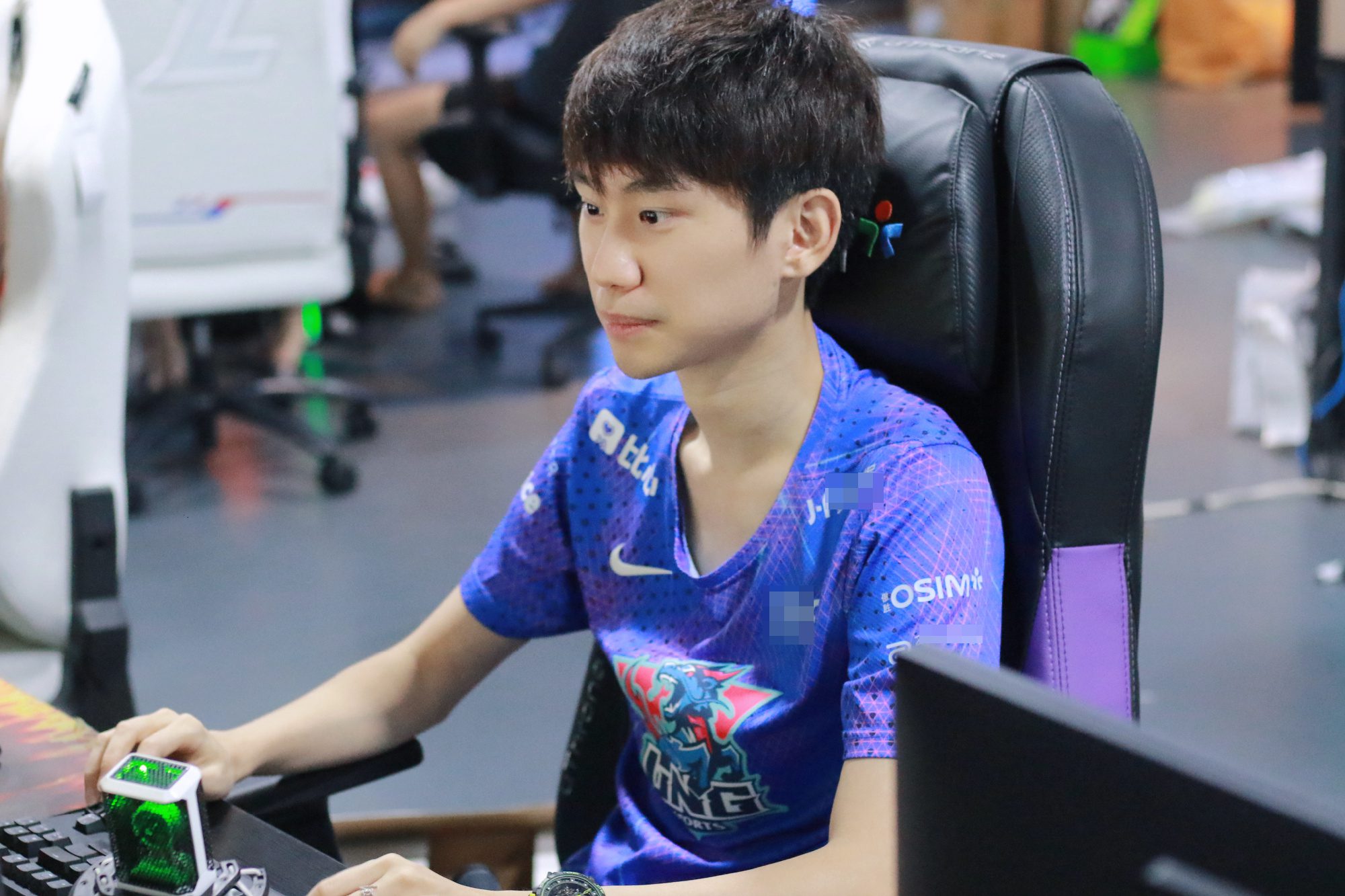Doinb's name is being mentioned frequently after the results of LPL teams at Worlds 2022