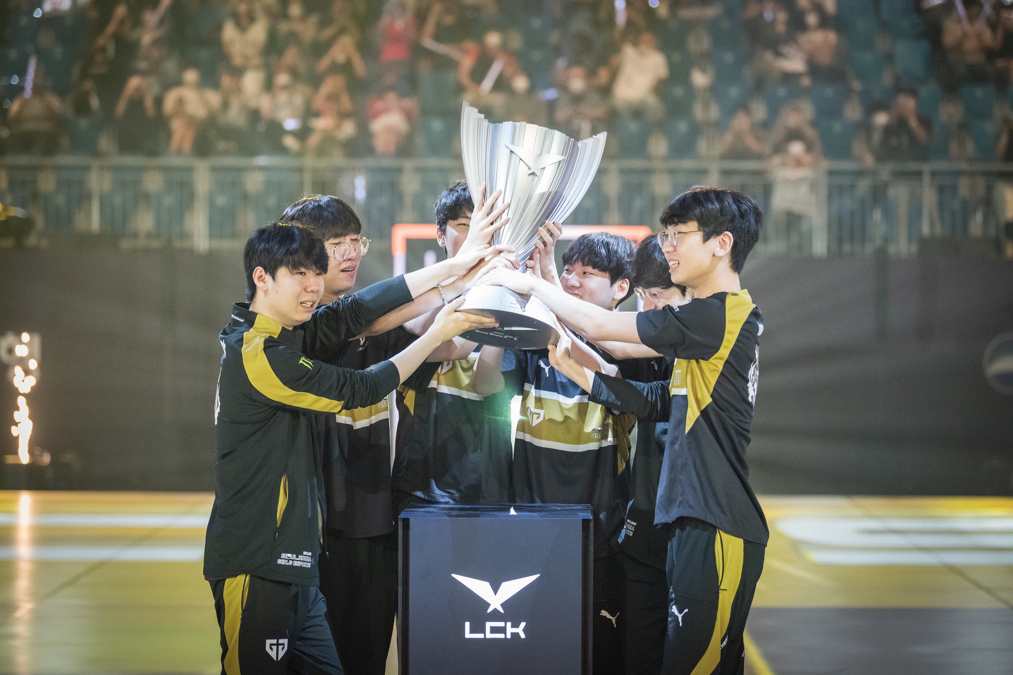Gen.G defeated T1 to become the champions of LCK Summer 2022