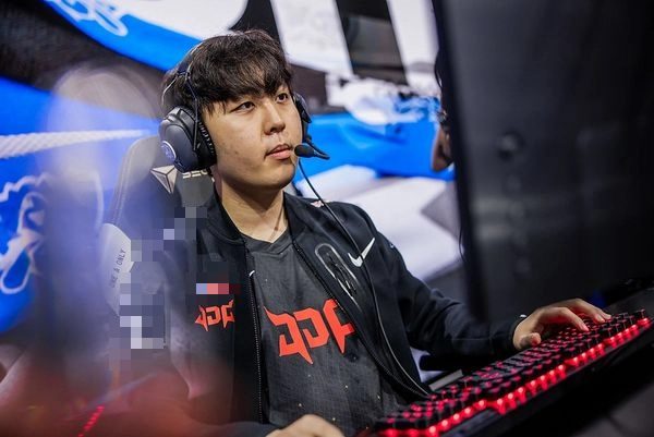 Kanavi spent a long time as a student of coach cvMax while playing at Griffin