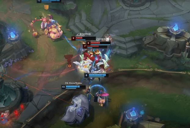 ShowMaker's E ability seemed to have a 'magnet'