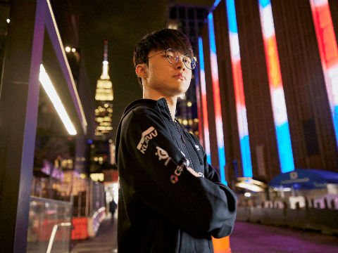 Faker also breaks Uzi's record with 350 kills in all editions of Worlds