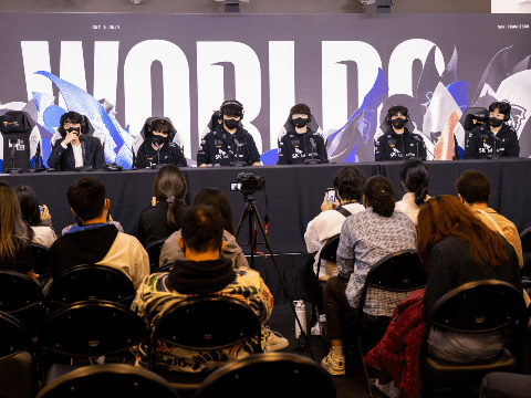 Coach Bengi and T1 members at the press conference - source: LoL Esports