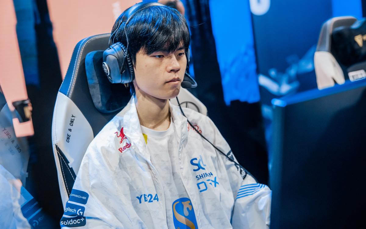 Deft and DRX are writing a fairy tale at Worlds 2022