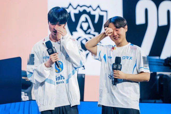Deft cried after the emotional Quarterfinal match