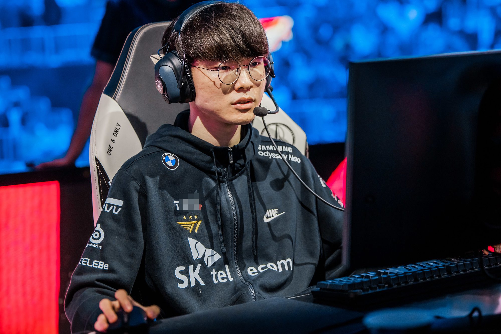 The LPL casters also tend to downplay Faker's role