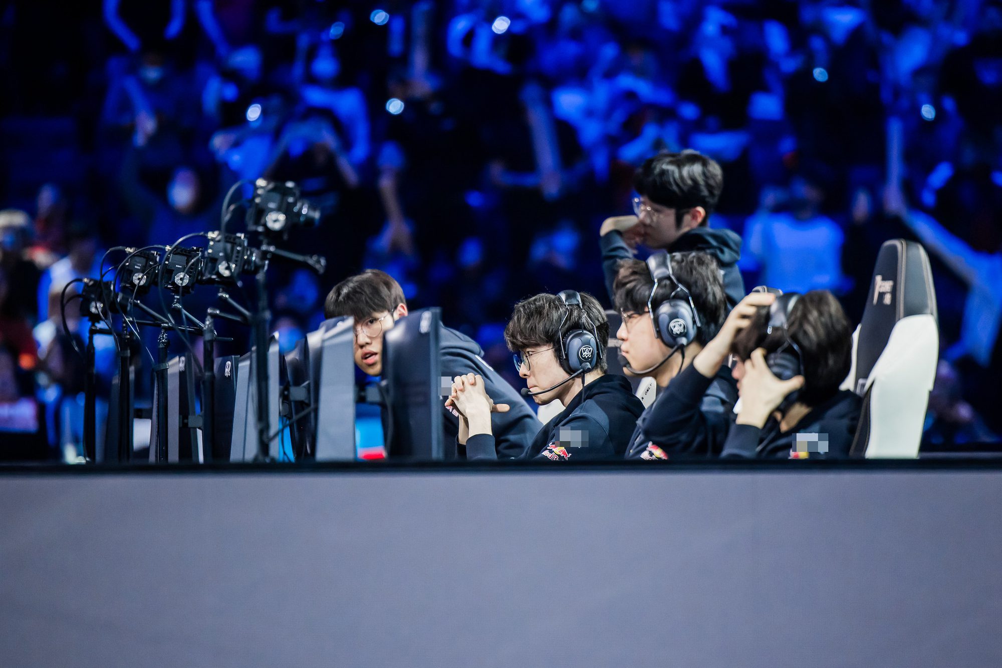 T1's 2022 season ended without truly being complete