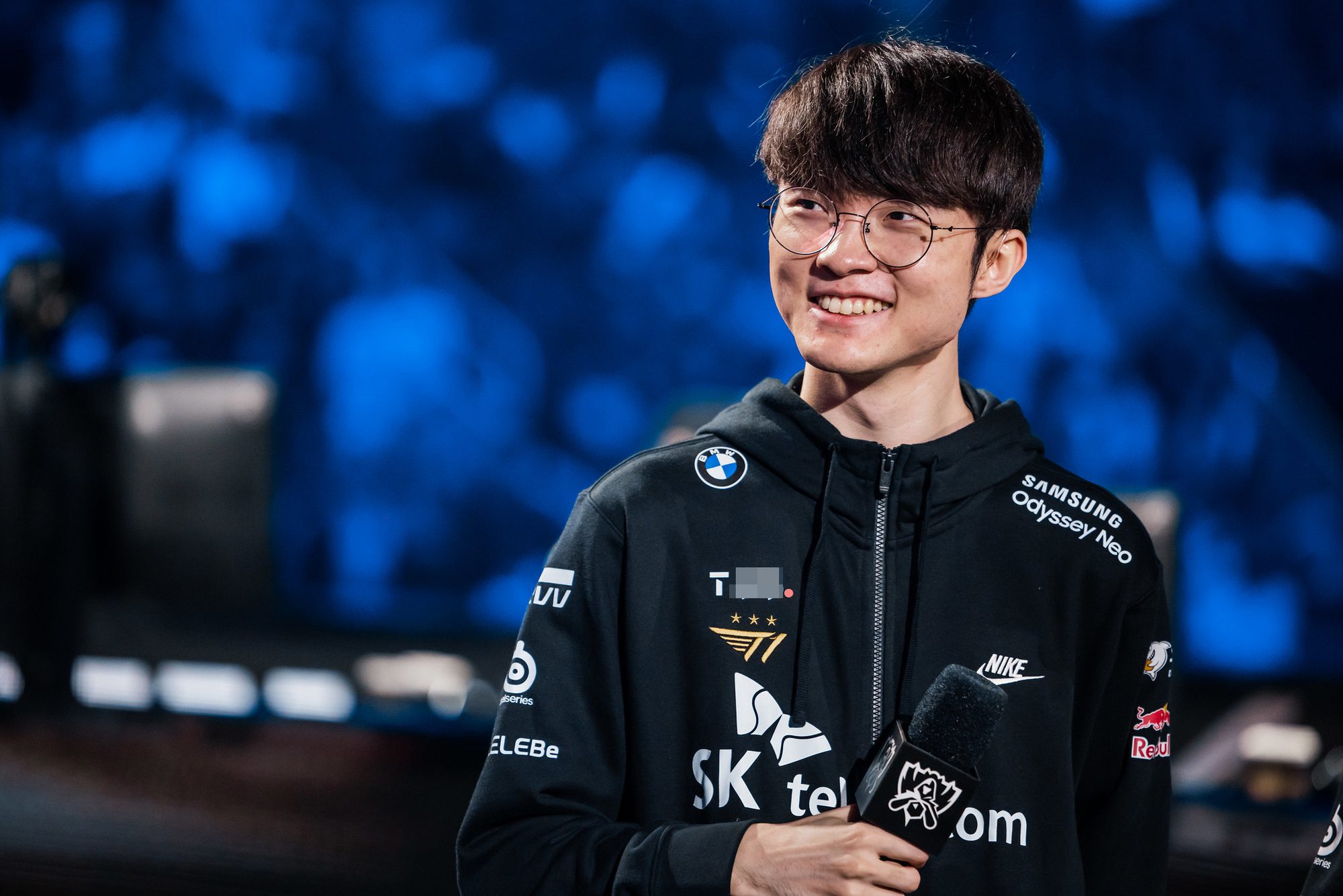 Faker could become the youngest and oldest player to win at Worlds
