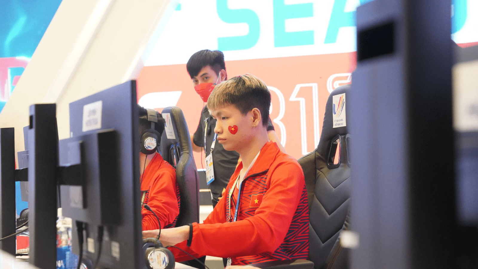 Esports was included as a medal sport at SEA Games 31 held in Vietnam - source: Vietnam Esports TV