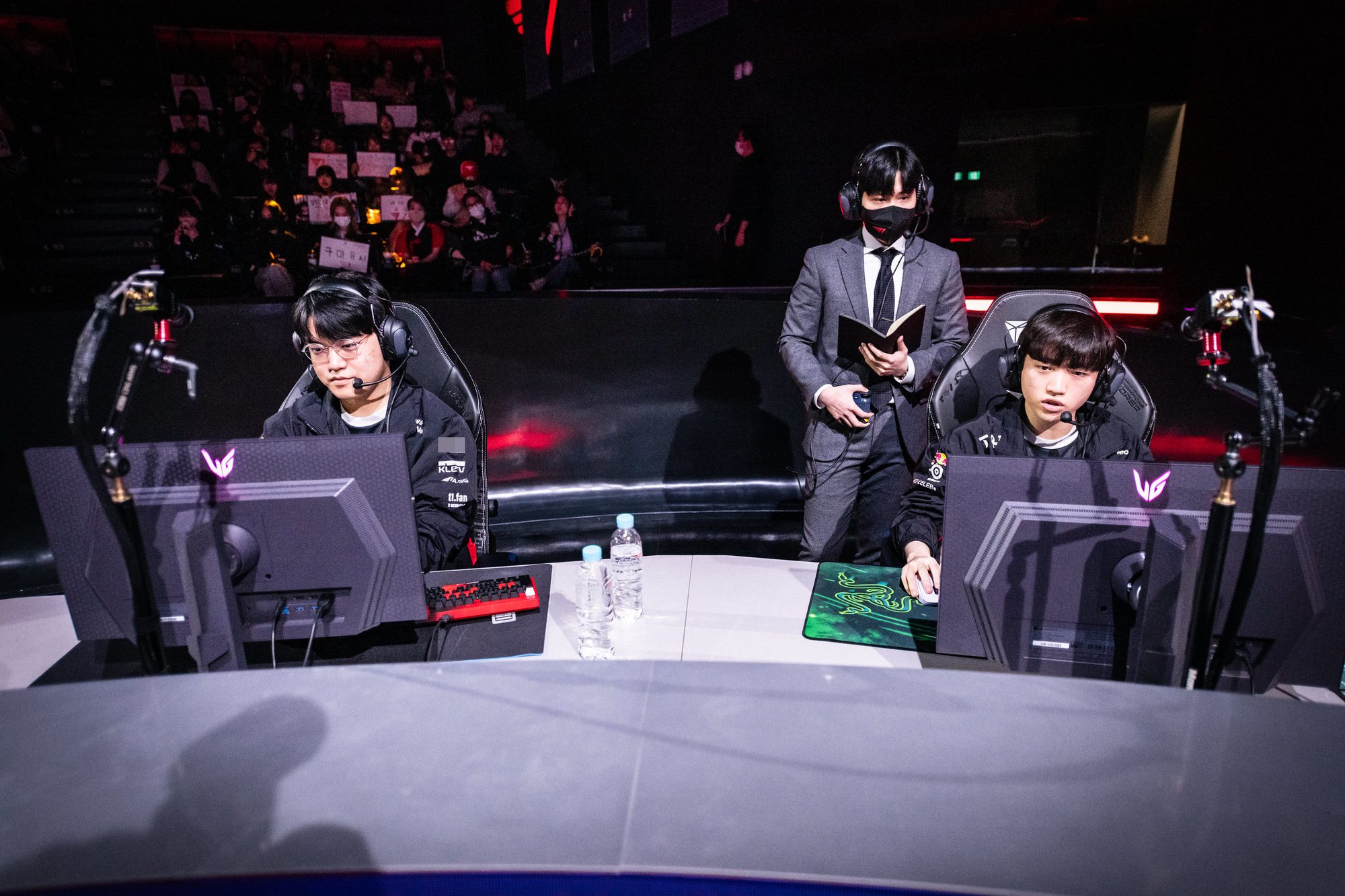 The duo Gumayusi - Keria shined to help T1 defeat KT in game 5 - source: LoL Esports
