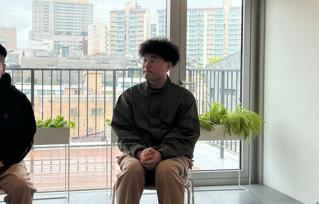 Riot held a meeting and one of the topics was about developing the Vietnamese market - source: Osen