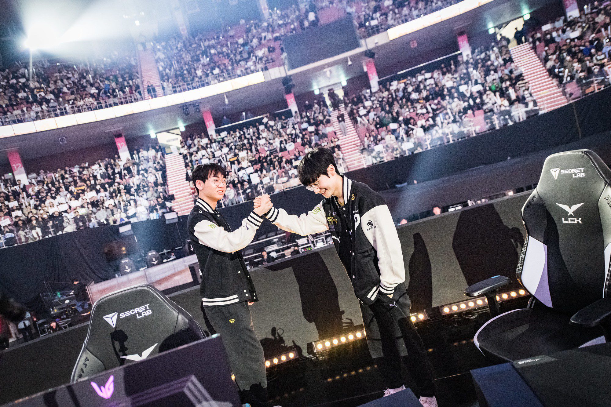 Gen.G capitalized on the opponents' mistakes and played more securely to defeat KT - source: LoL Esports