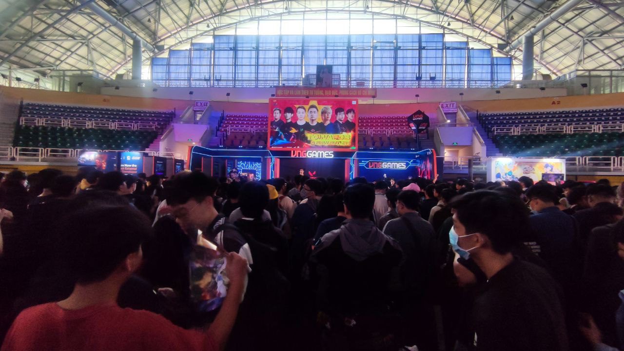 A large number of Vietnamese gamers attended the Vietnam Game Festival 2023 - source: Nam Minh