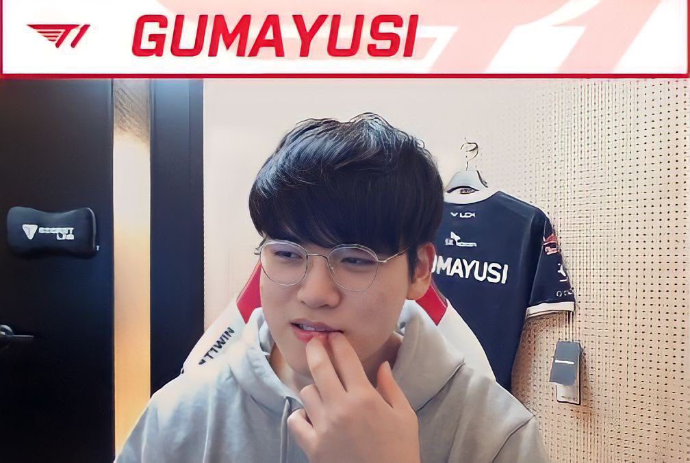 He believes fans will criticize players for poor performance despite them being the current champions - source: YouTube
