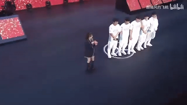The very attractive female fan chosen to interact with the BLG players - source: YouTube