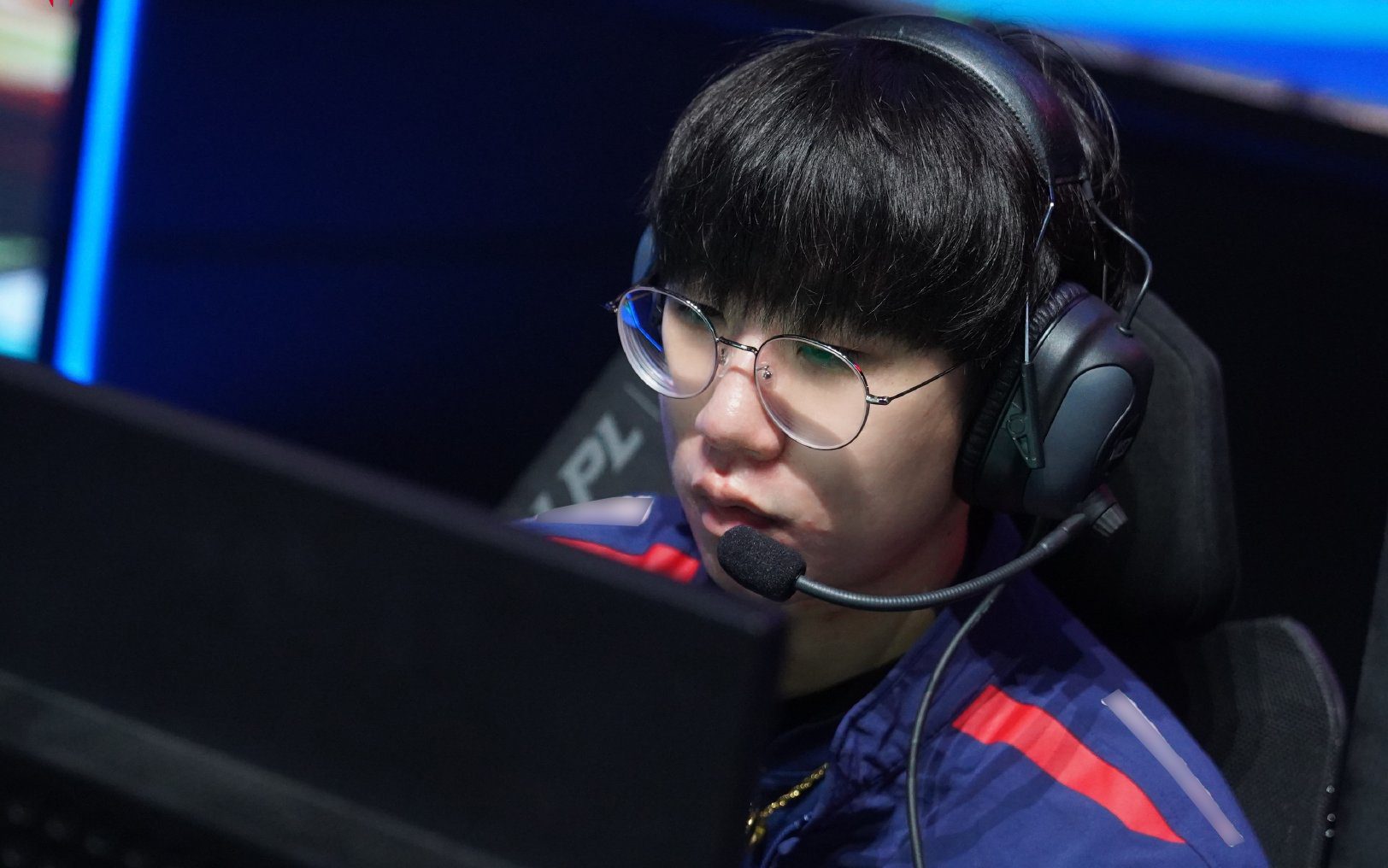 However, the current JDG players are all participating in their first MSI