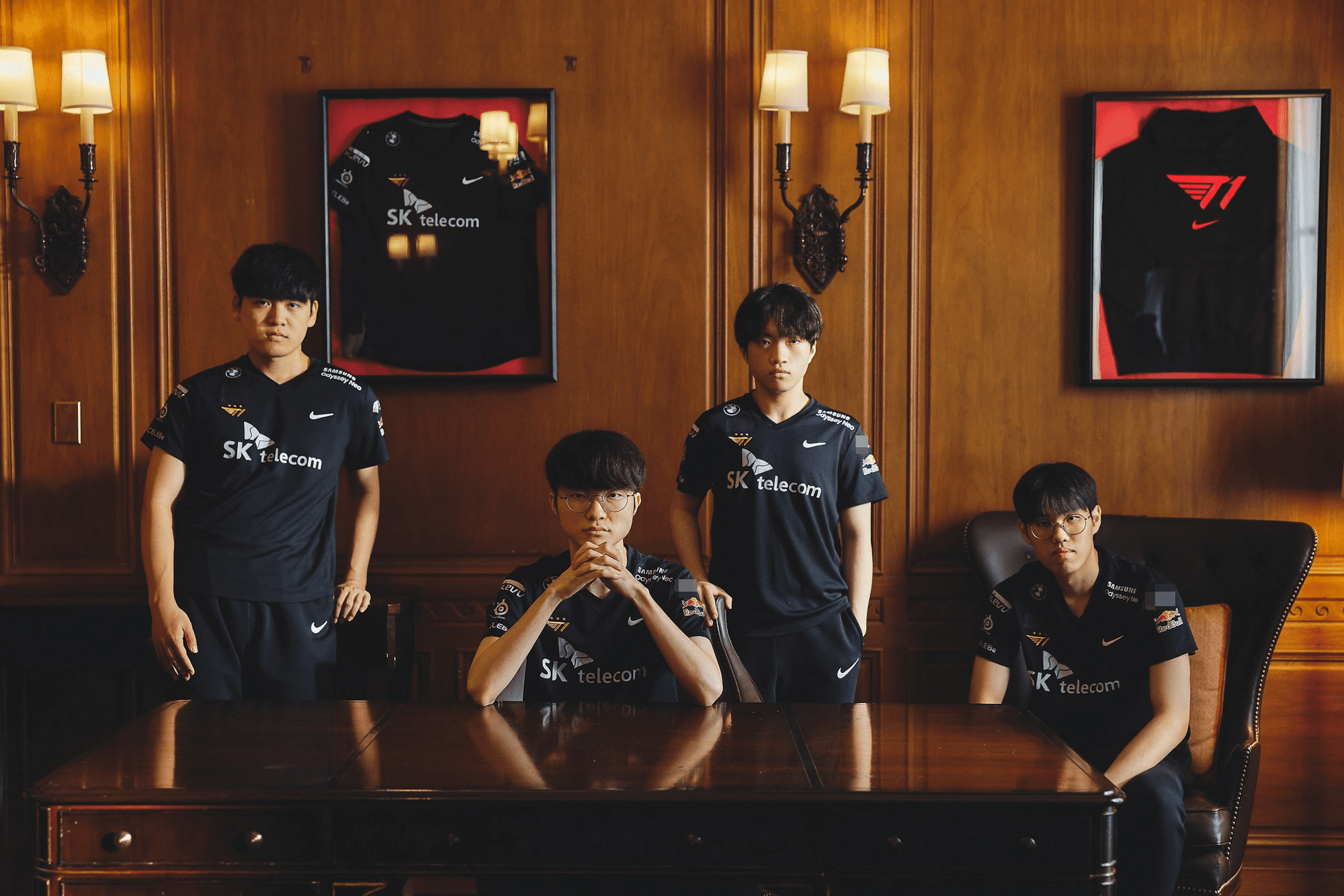 Faker and his teammates are an endless topic for the League of Legends community - source: LoL Esports