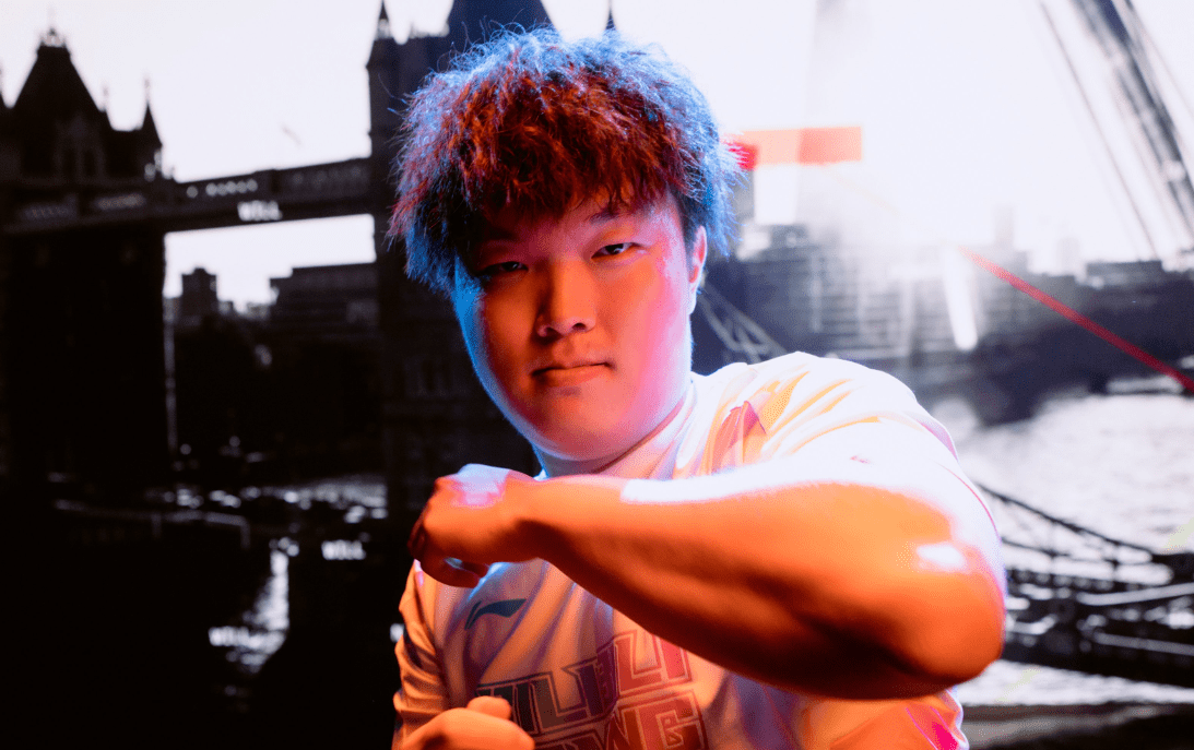 Bin played a tank champion and helped his team secure overall victory