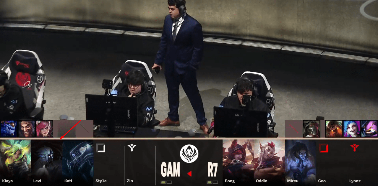 Choosing Kindred too early put Levi in a difficult position even before the match started - source: LoL Esports