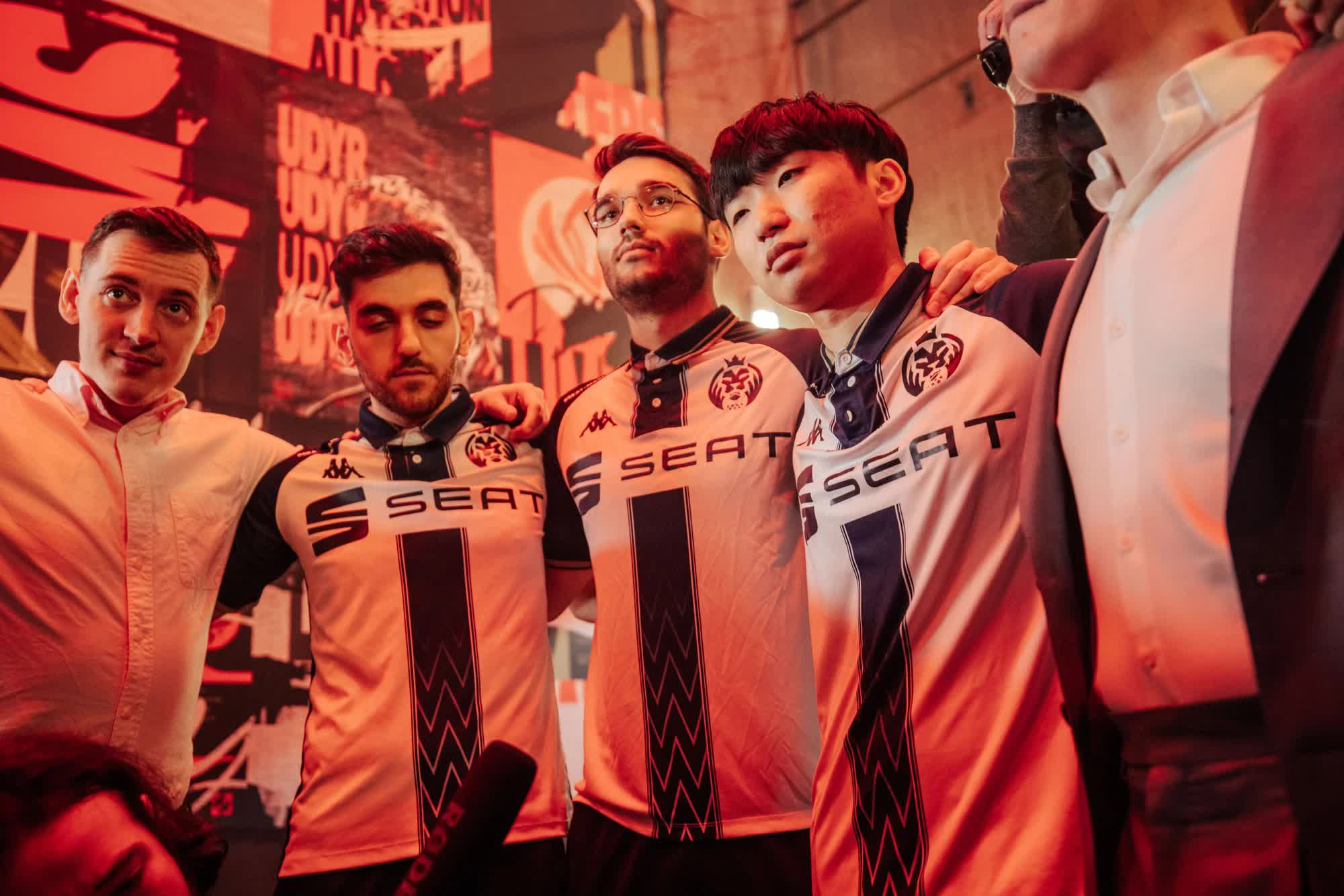 MAD tried hard but could only make things difficult for T1 in the early game - source: LoL Esports