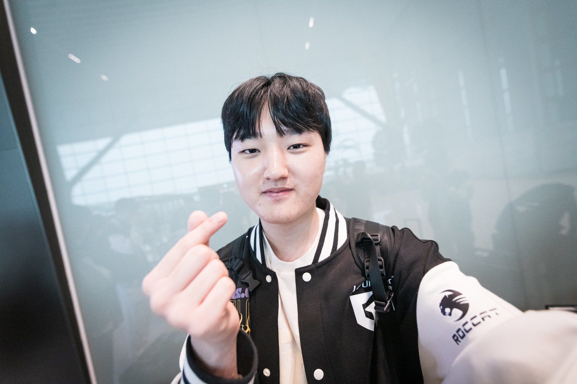 Peyz reveals how his mother 'forced' him to become a superstar by hiring a tutor to live with him and guide him in gaming - source: LoL Esports