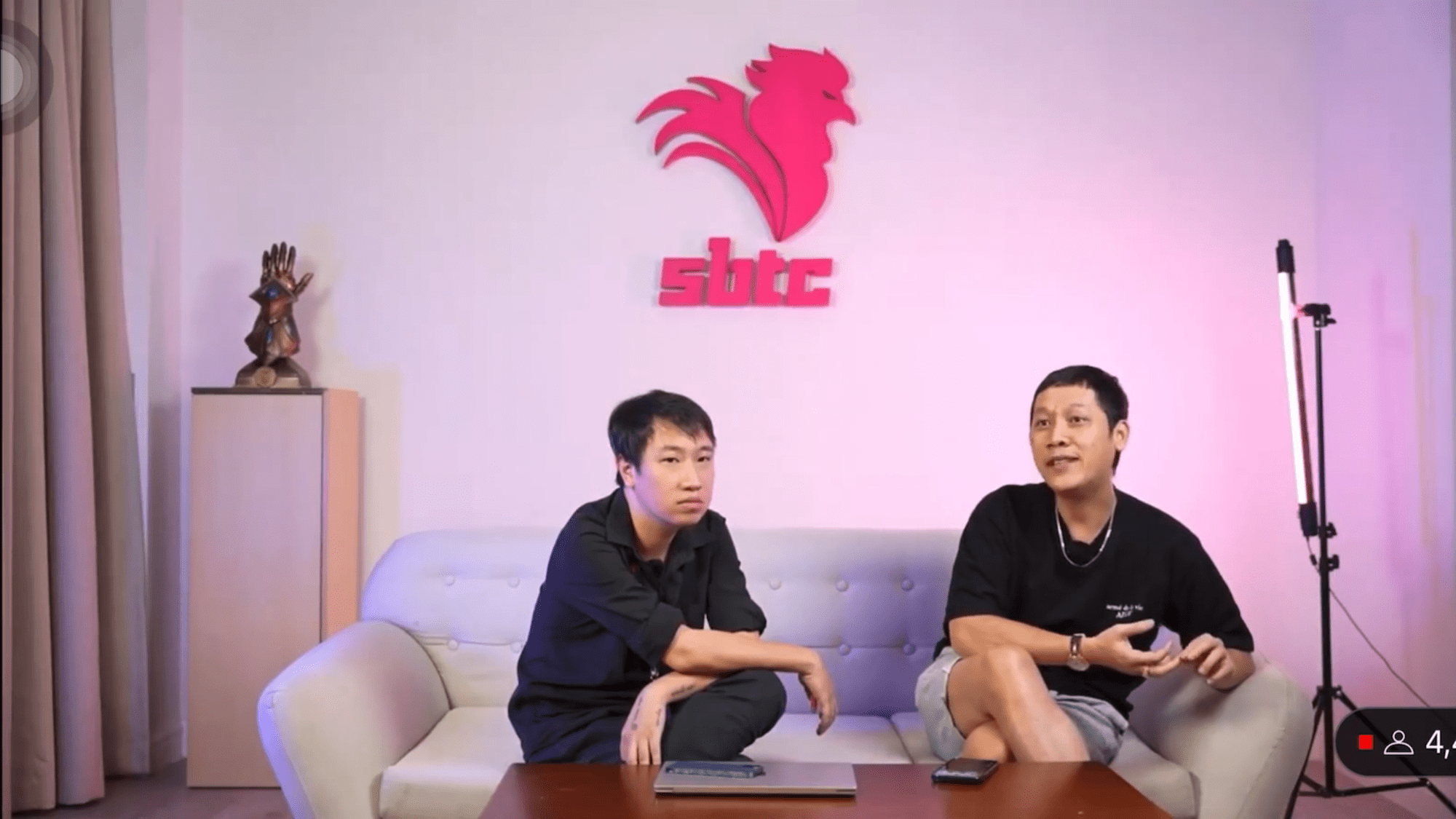 SE representative (left) along with Teacher Ba shared insights about Slayder and SE's future