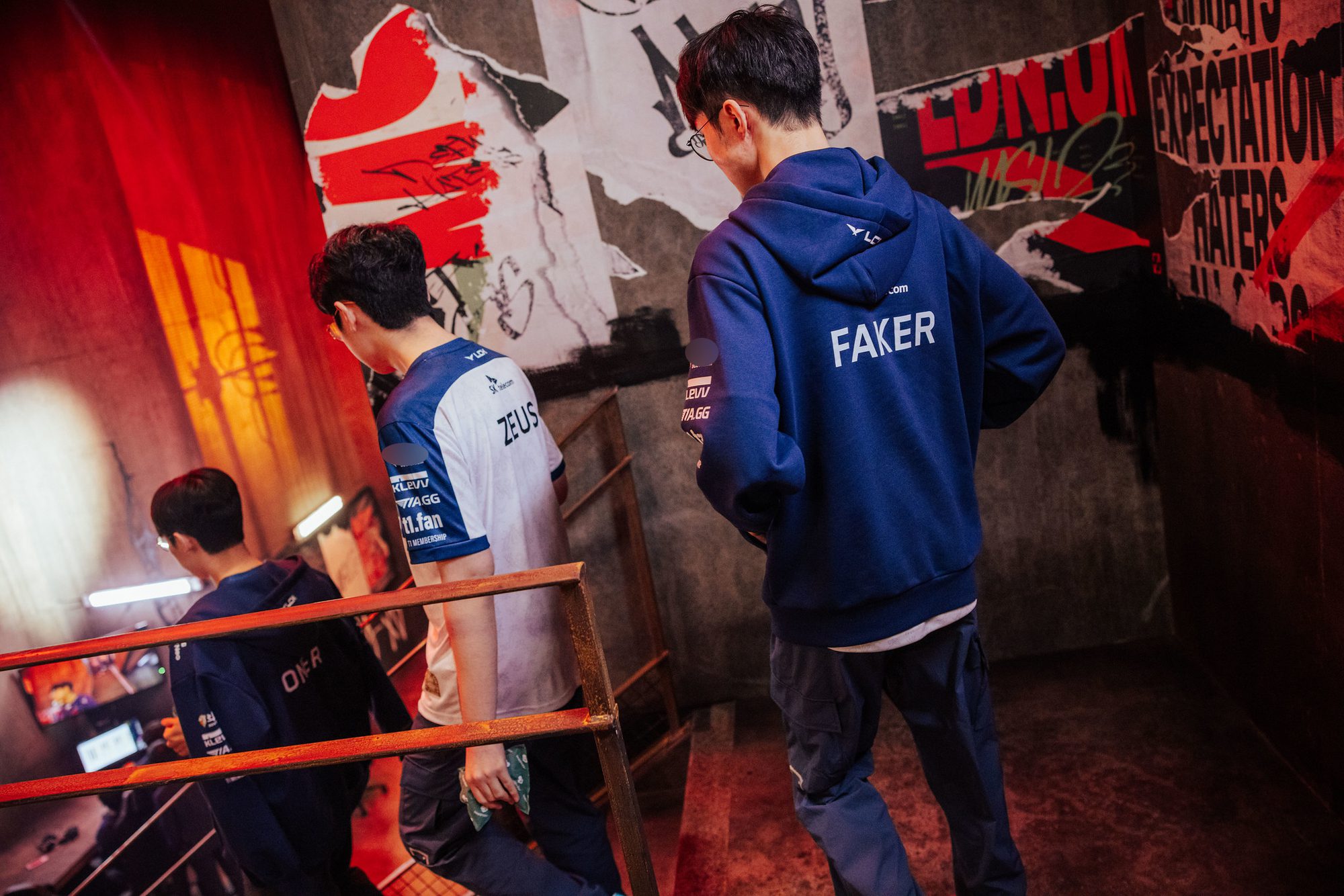 T1 players expressed dissatisfaction with their victory - source: LoL Esports