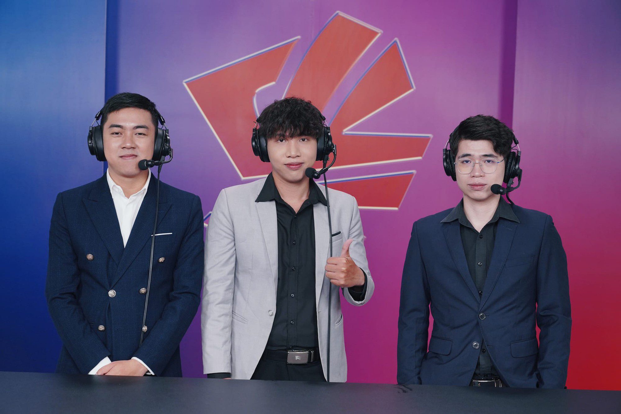 There are many young commentators emerging in the Esports scene