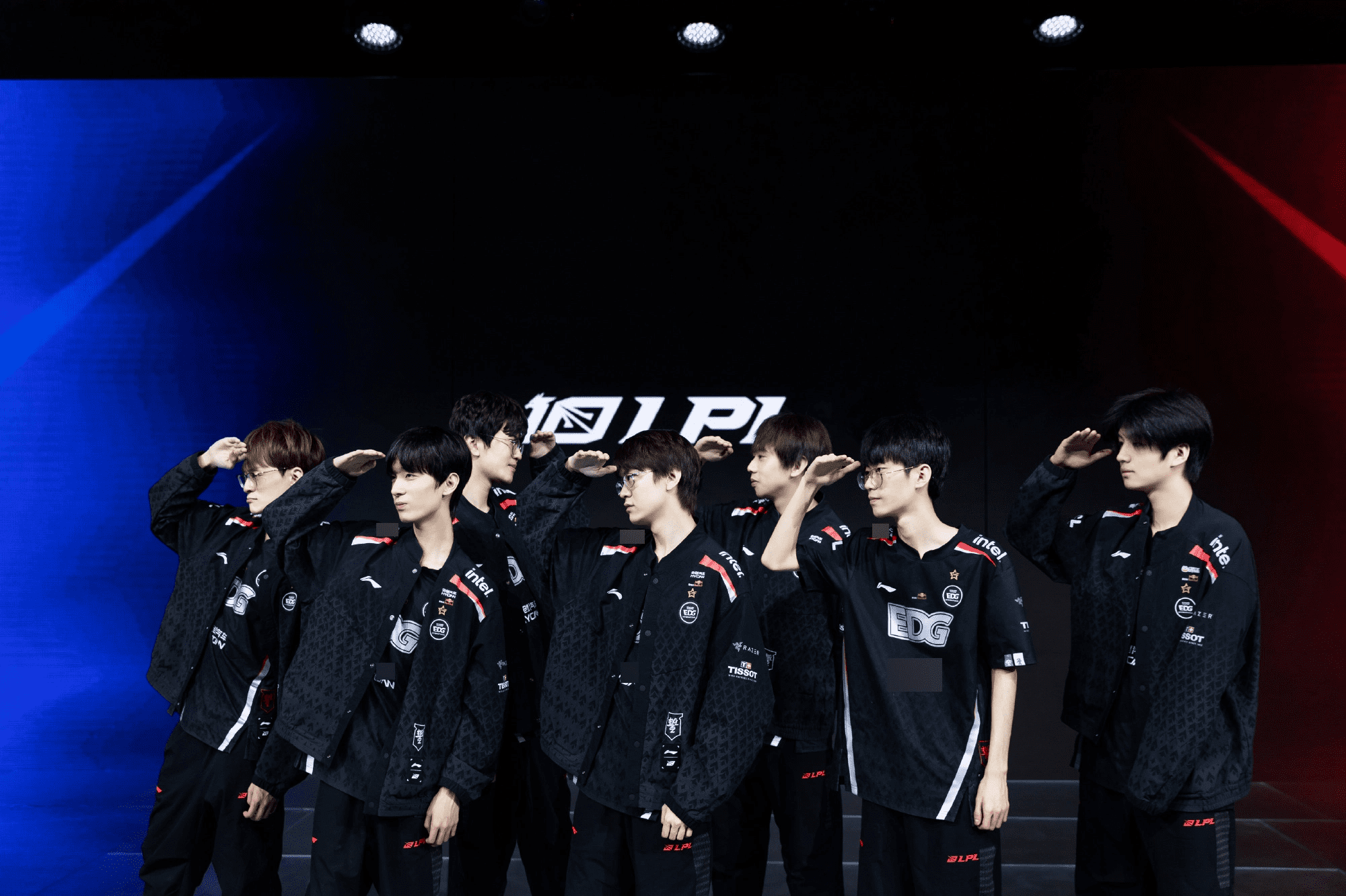 EDG's losing streak against TES continues