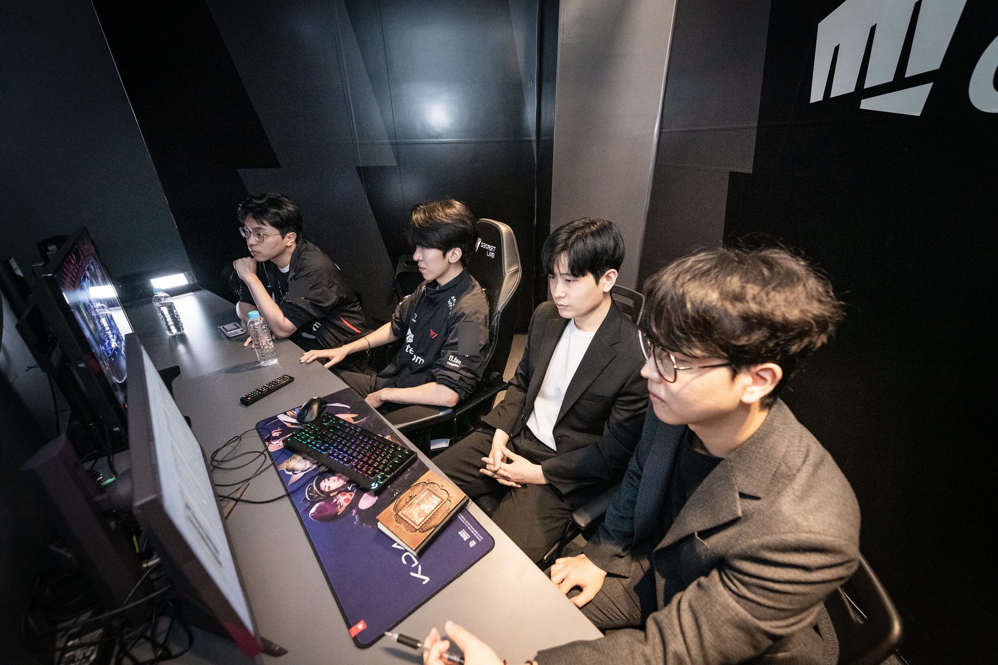 Fans have commented on T1's performance from last year to now