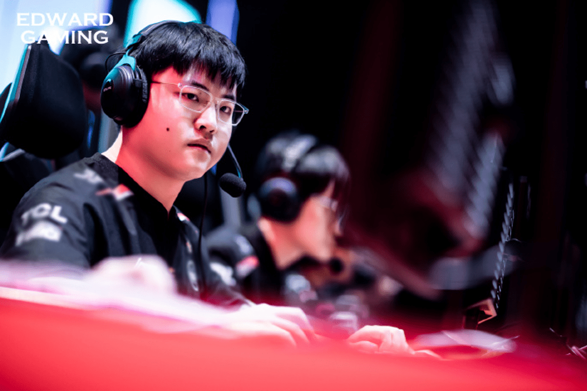 Uzi has won 6 MVP titles with 6 different champions since returning to the LPL