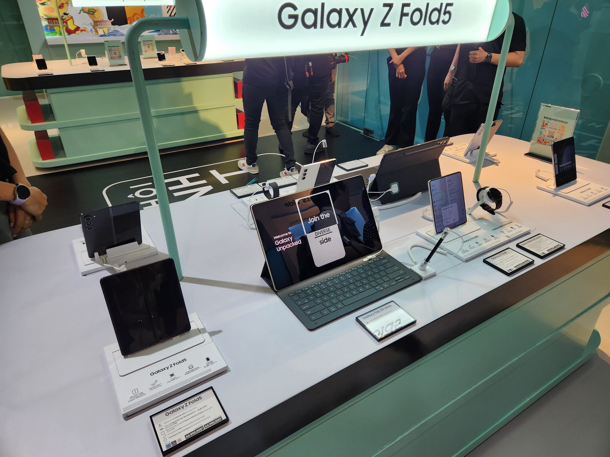 Samsung Galaxy Z Fold5, Tab S9 Ultra and Watch 6 Classic