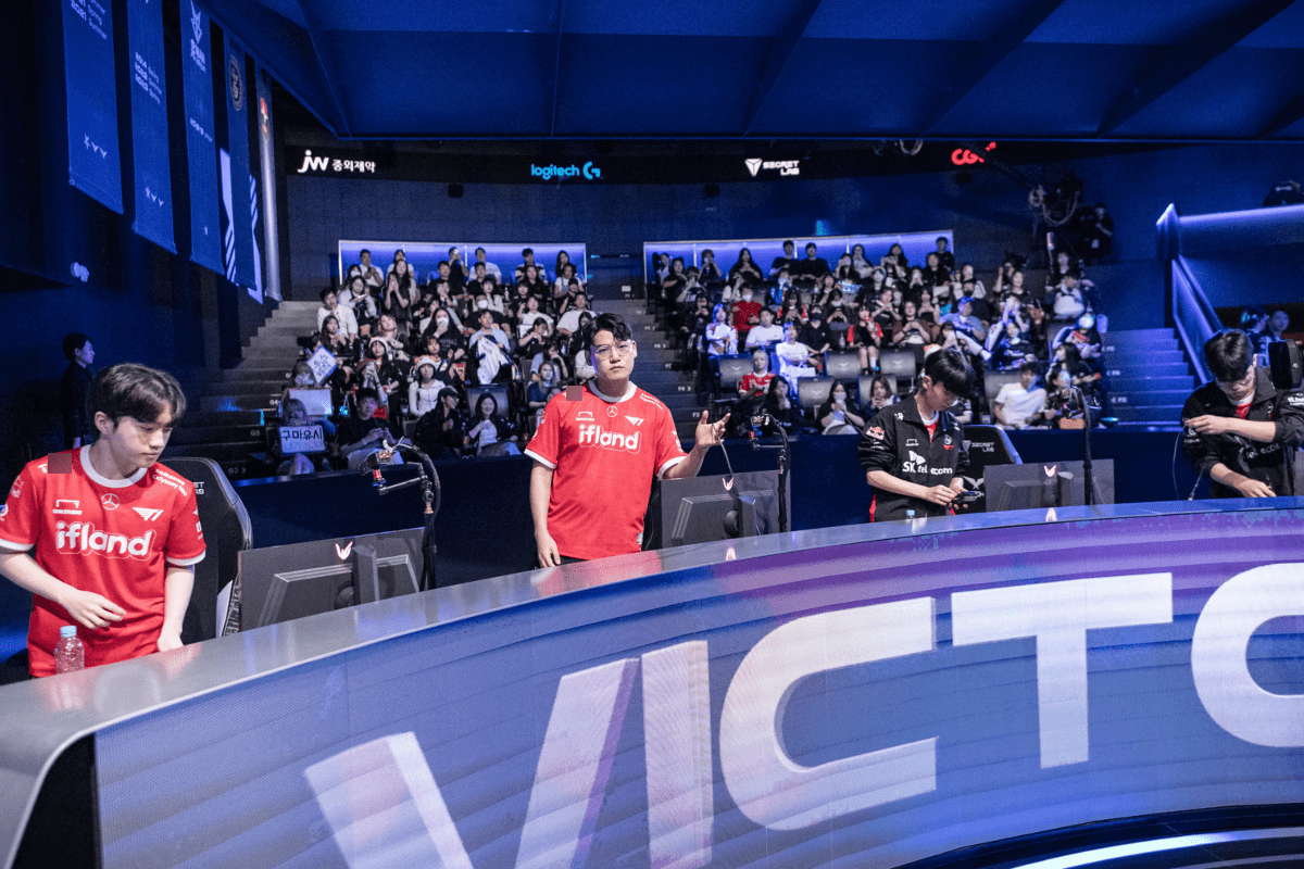 Without Faker, T1 players play their own individual games