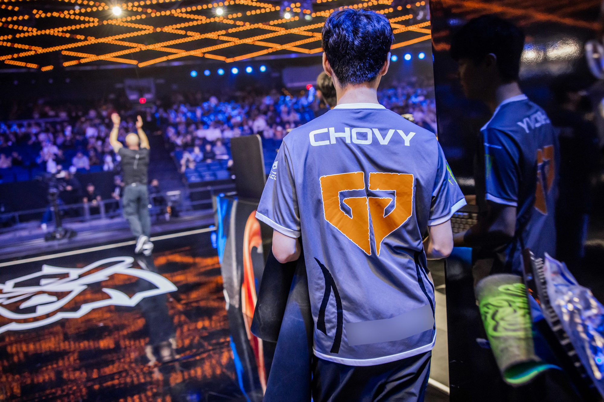 As for influence (on the team or LCK, LoL scene), Chovy may never catch up with Faker