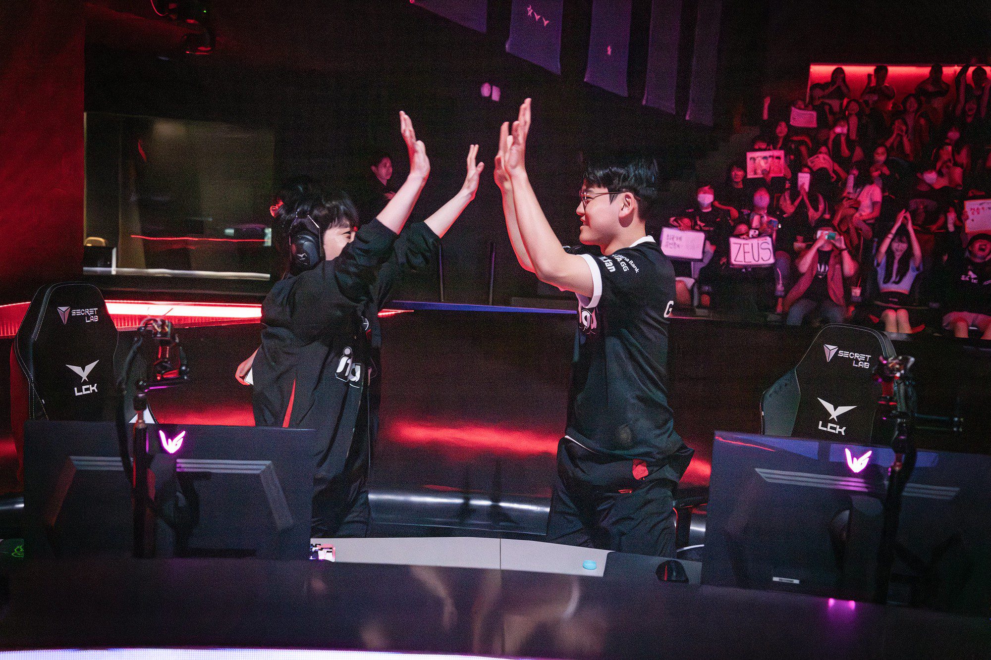 T1 wins big against KT after 5 tense games