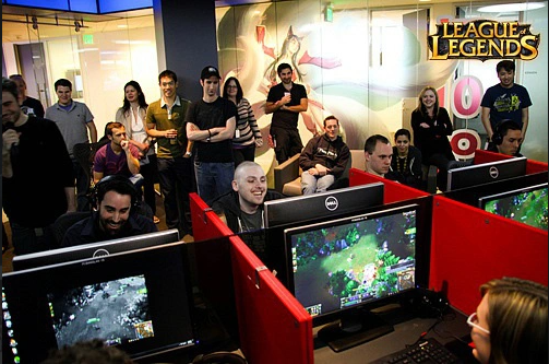 Joe also had the chance to interact with Riot staff