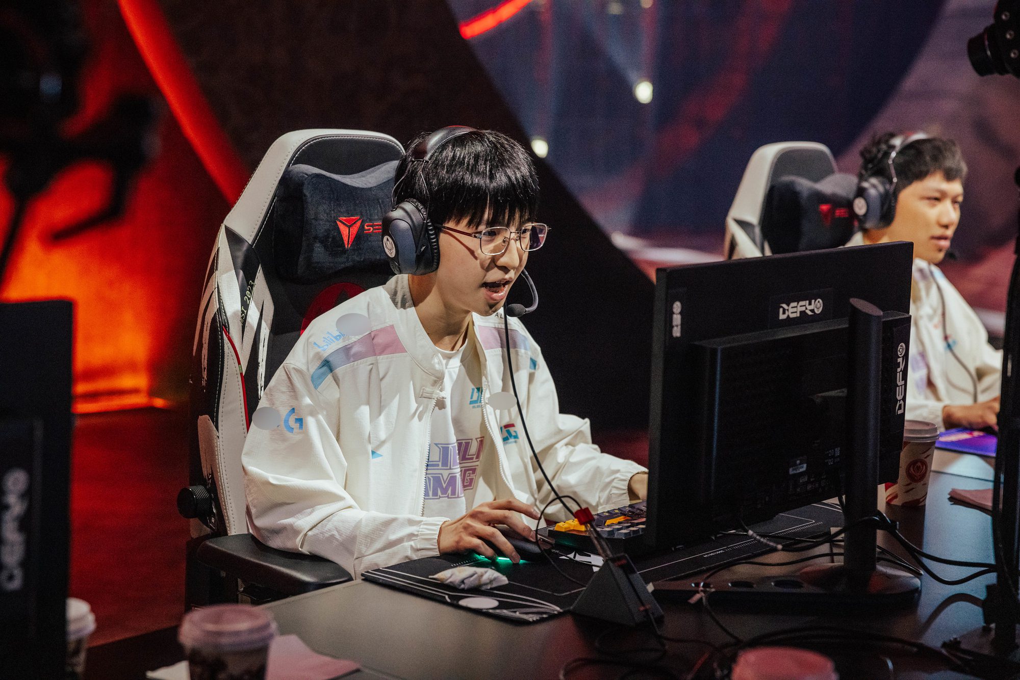 LPL fans used BLG to respond to Gumayusi's statements